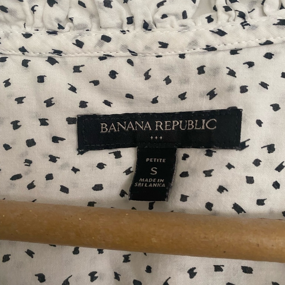 Banana Republic Black and White Polka Dot Women's Top - Picture 2 of 5